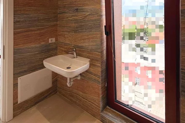 Zyre 1+1 me qera Rruga Kavajes (ID RZ010) Tirane