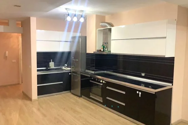 Shtepi me qera Apartament ne Tirane, 2+1, Mobilimi E mobiluar, Pagesa 650  Euro.