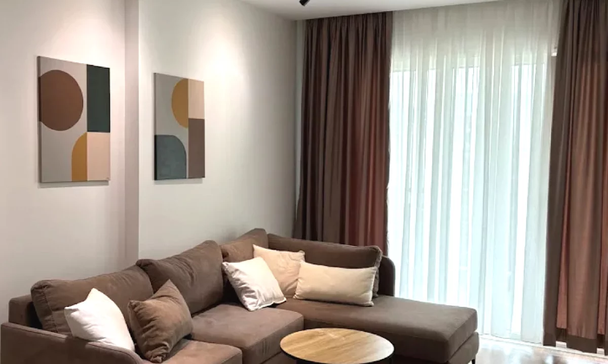 Shtepi me qera Apartament ne Tirane, 2+1, Mobilimi E mobiluar, Pagesa 570  Euro.