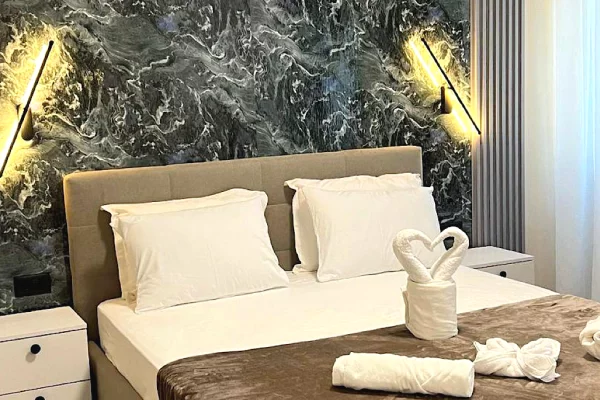 Shtepi me qera Apartament ne Tirane, 1+1, Mobilimi E mobiluar, Pagesa 550  Euro.
