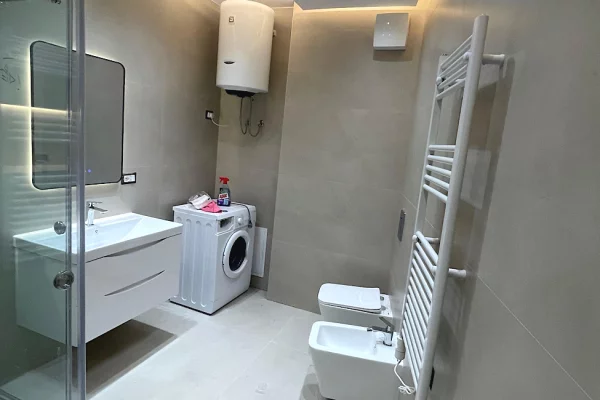 Shtepi me qera 1+1 ne Tirane - 1,000 Euro