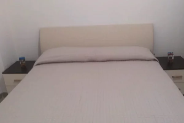 Shtepi me qera Shtepi Private ne Tirane, 2+1, Mobilimi E mobiluar, Pagesa 550  Euro.