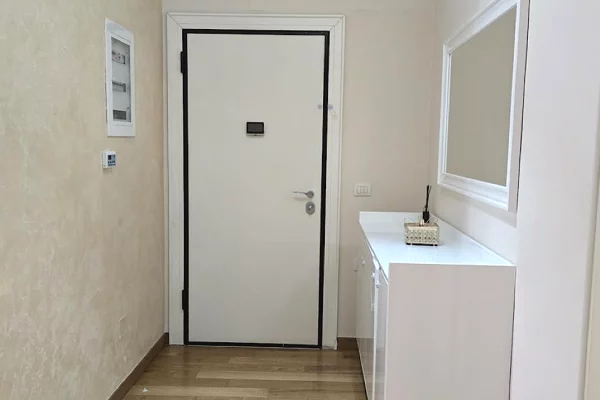 Shtepi ne shitje Apartament ne Tirane, 2+1, Mobilimi E mobiluar, Pagesa 250,000  Euro.