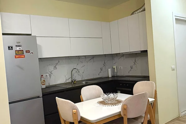 Shtepi me qera Apartament ne Tirane, 2+1, Mobilimi E mobiluar, Pagesa 750  Euro.