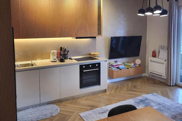 Shtepi ne shitje 1+1 ne Tirane - 150,000 Euro