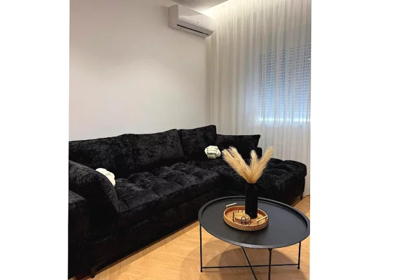 Shtepi me qera Apartament ne Tirane, 1+1, Mobilimi E mobiluar, Pagesa 750  Euro.