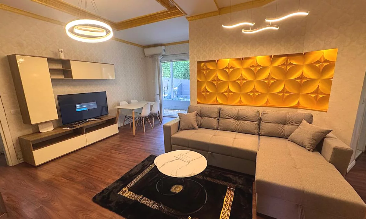 Shtepi me qera Apartament ne Tirane, 2+1, Mobilimi E mobiluar, Pagesa 750  Euro.