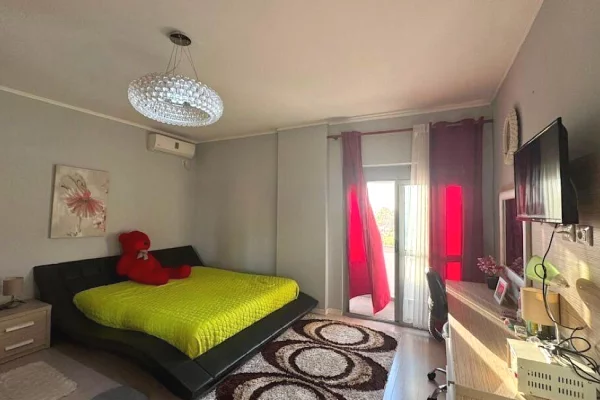Shtepi ne shitje 3+1 ne Tirane - 250,000 Euro