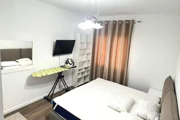 Shtepi ne shitje Apartament ne Tirane, 1+1, Mobilimi E mobiluar, Pagesa 65,000  Leke.
