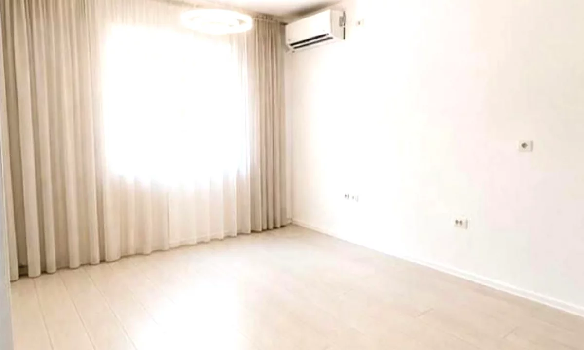 Zyre 1+1 me Qera Tek Ish Blloku(ID RZ018) Tirane