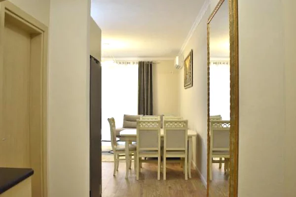 Shtepi me qera Apartament ne Tirane, 2+1, Mobilimi E mobiluar, Pagesa 800  Euro.