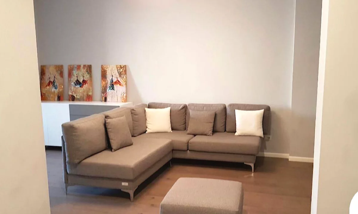Shtepi me qera Apartament ne Tirane, 2+1, Mobilimi E mobiluar, Pagesa 900  Euro.
