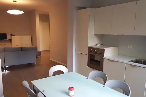 Shtepi me qera Apartament ne Tirane, 2+1, Mobilimi E mobiluar, Pagesa 900  Euro.