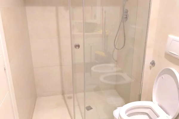 Shtepi me qera Apartament ne Tirane, 2+1, Mobilimi E mobiluar, Pagesa 900  Euro.