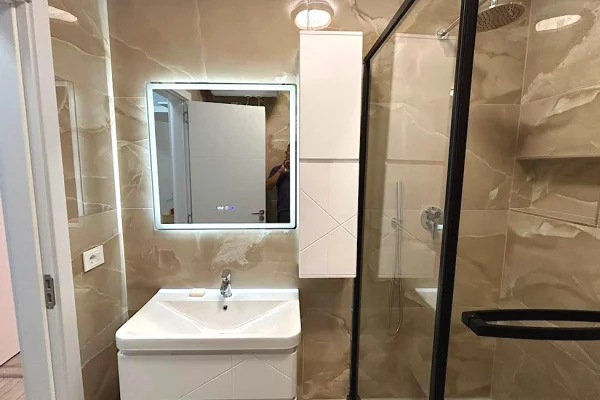 Shtepi me qera Apartament ne Tirane, 2+1, Mobilimi E mobiluar, Pagesa 75,000  Leke.