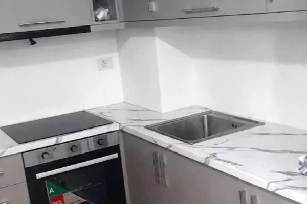 Shtepi me qera Apartament ne Tirane, 1+1, Mobilimi E mobiluar, Pagesa 500  Euro.