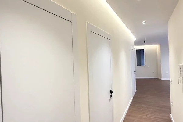 Shtepi ne shitje Apartament ne Tirane, 2+1, Mobilimi E mobiluar, Pagesa 195,000  Euro.