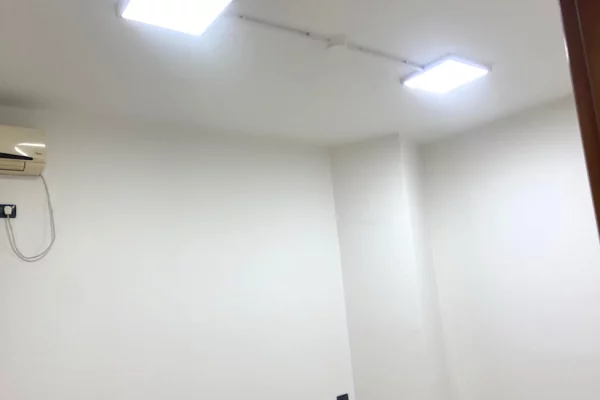 Shtepi me qera Apartament ne Tirane, 1+1, Mobilimi Bosh, pa mobiluar, Pagesa 700  Euro.