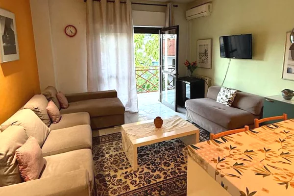 Apartament 1+1 me qera ne Tirane zona 21 Dhjetori/Rruga e Kavajes