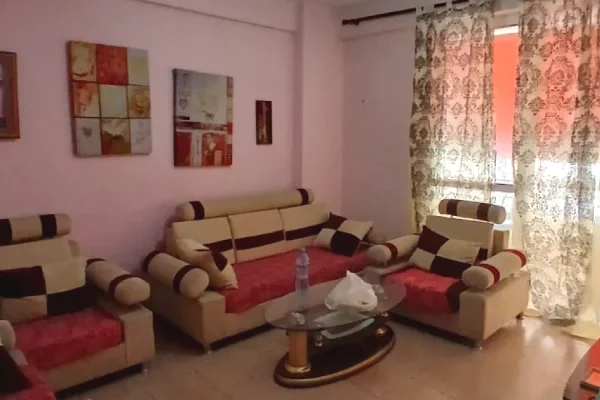 Shtepi me qera 1+1 ne Tirane - 420 Euro