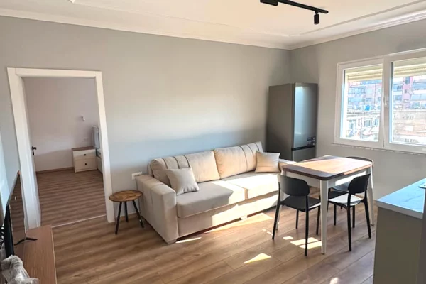 Jepet me Qera  Apartament 1+1 ne Vasil Shanto (ID R1113) Tirane