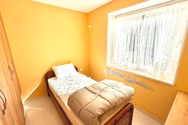Shtepi me qera Apartament ne Tirane, 2+1, Mobilimi E mobiluar, Pagesa 750  Euro.