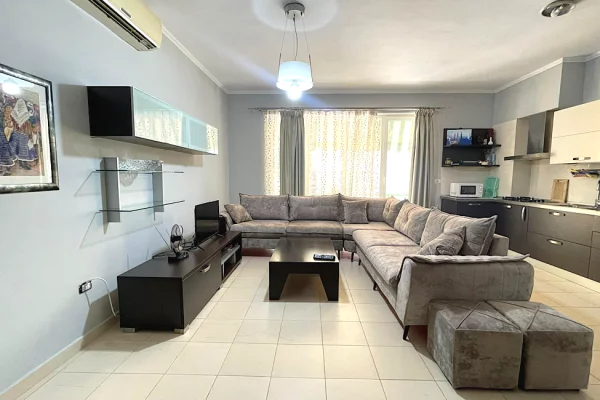  Jepet me Qera 2+1 tek Kopeshti Zoologjik (ID R2082) Tirane
