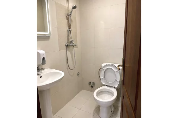 Zyre me Qera ne Qender (ID RZ025) Tirane