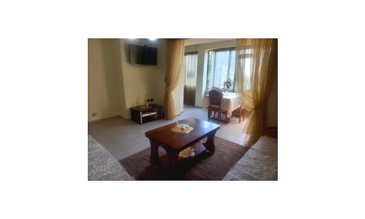 Shtepi me qera Apartament ne Tirane, 2+1, Mobilimi E mobiluar, Pagesa 60,000  Leke.