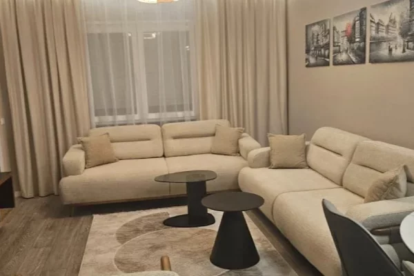 Shtepi me qera 2+1 ne Tirane - 700 Euro