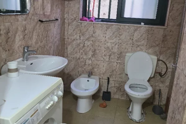 Casa privata/Indipendente in affitto a Tirana 1+1, Arredato