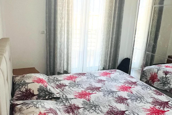 Shtepi me qera 2+1 ne Tirane - 700 Euro