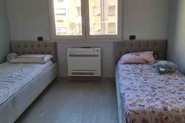 Shtepi me qera Apartament ne Tirane, 3+1, Mobilimi E mobiluar, Pagesa 75,000  Leke.