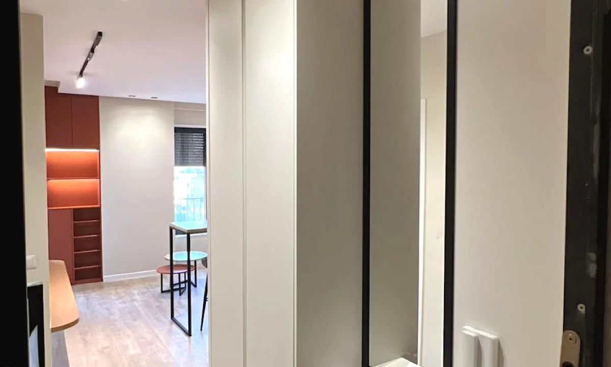 Shtepi me qera Apartament ne Tirane, 1+1, Mobilimi E mobiluar, Pagesa 65,000  Leke.