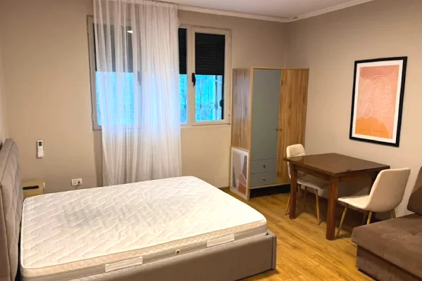Shtepi me qera Garsoniere ne Tirane - 40,000 Leke