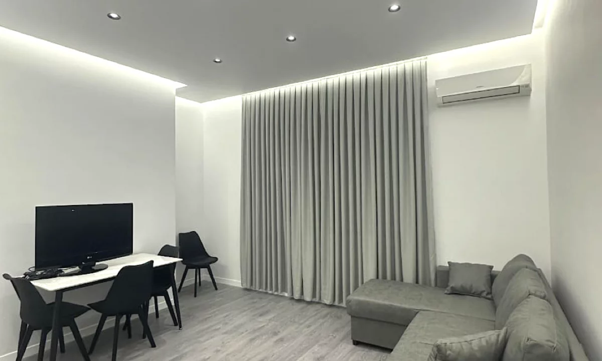 Shtepi me qera Apartament ne Tirane, 1+1, Mobilimi E mobiluar, Pagesa 70,000  Leke.