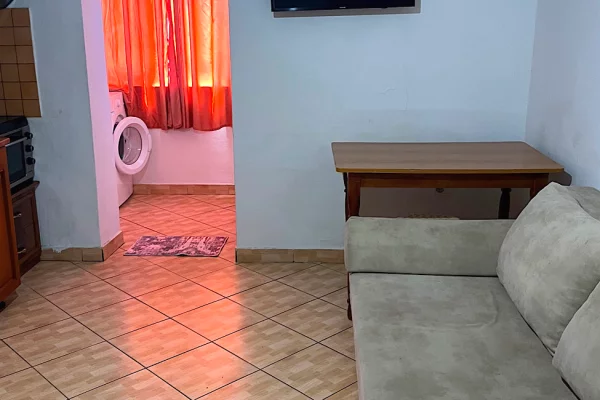 Shtepi me qera Apartament ne Tirane, 1+1, Mobilimi E mobiluar, Pagesa 40,000  Leke.
