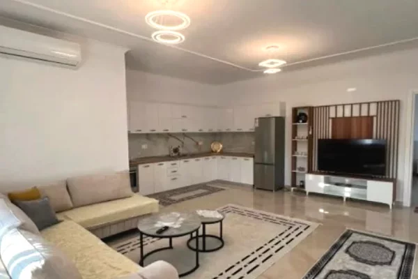 Shtepi me qera 2+1 ne Tirane - 45,000 Leke
