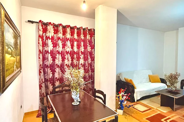 Shtepi me qera 1+1 ne Tirane - 420 Euro