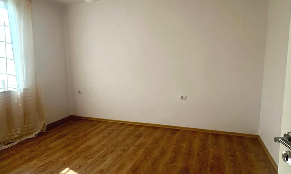 Shtepi me qera Apartament ne Tirane, 1+1, Mobilimi E mobiluar, Pagesa 65,000  Leke.
