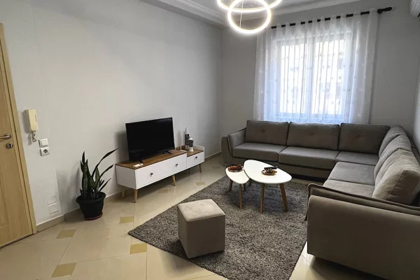 House for Rent 1+1 in Tirana - 60,000 Leke