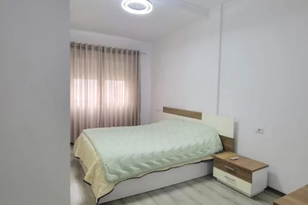 Shtepi me qera Apartament ne Tirane, 1+1, Mobilimi E mobiluar, Pagesa 60,000  Leke.