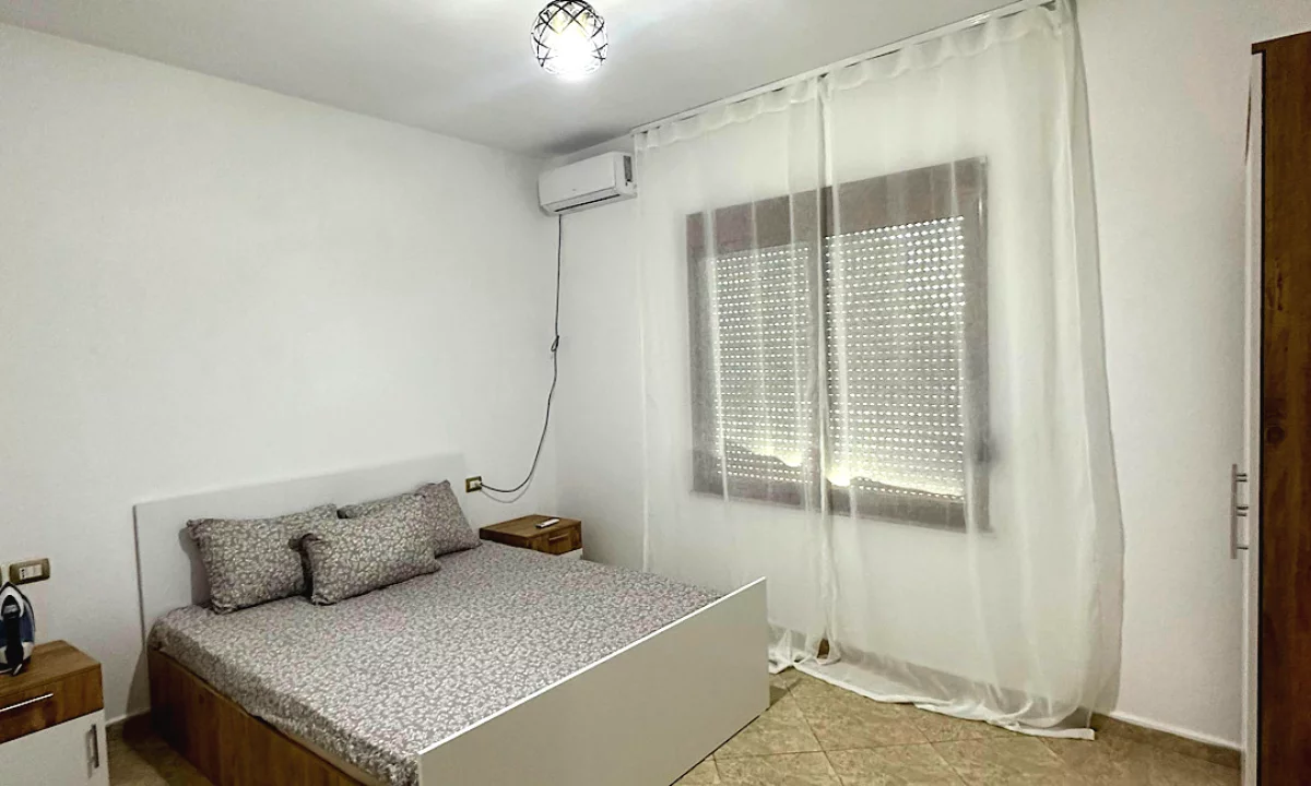 Casa privata/Indipendente in affitto a Tirana 2+1, Arredato
