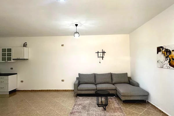 Casa privata/Indipendente in affitto a Tirana 2+1, Arredato