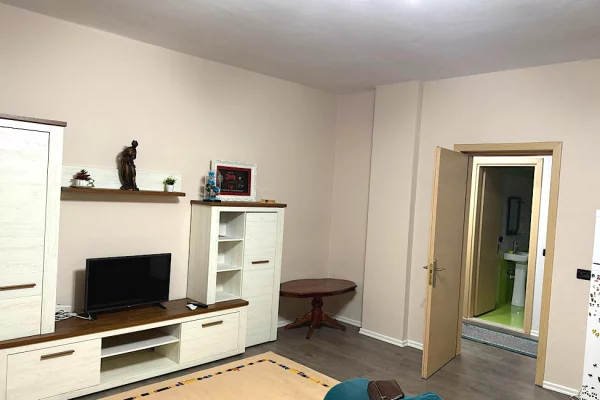 Apartament 2+1 me Qera Liqeni Thate (ID R20102) Tirane