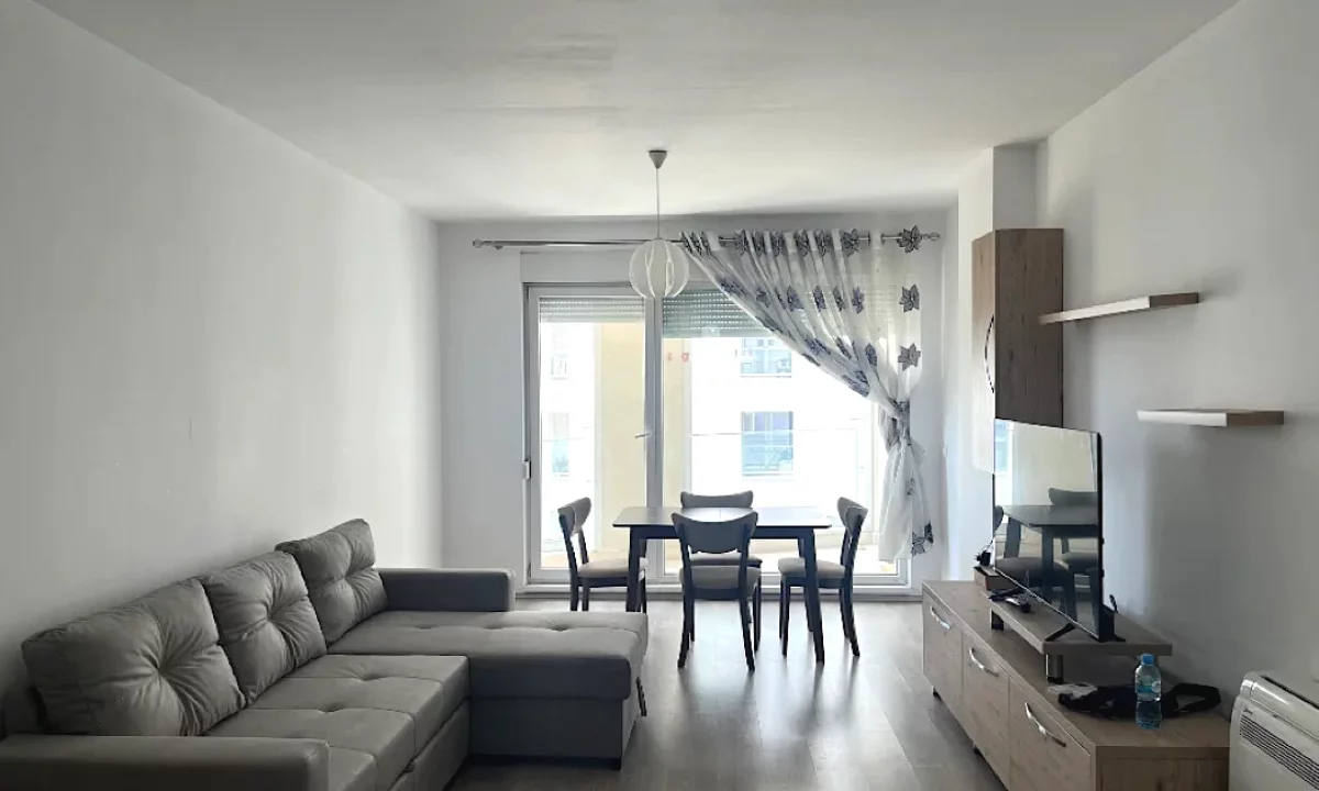 Shtepi me qera Apartament ne Tirane, 2+1, Mobilimi E mobiluar, Pagesa 55,000  Leke.