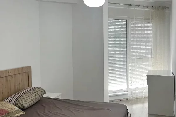 Shtepi me qera Apartament ne Tirane, 2+1, Mobilimi E mobiluar, Pagesa 55,000  Leke.