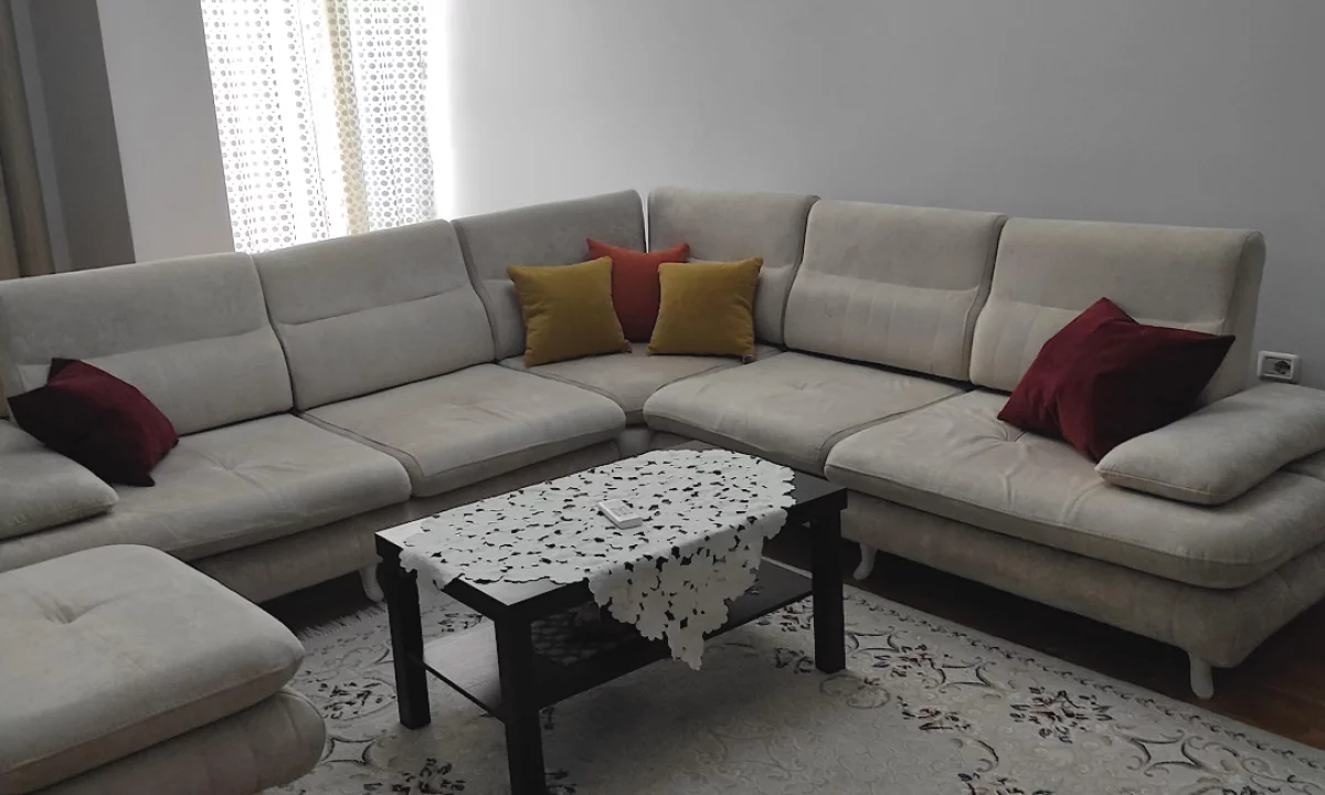 Shtepi me qera Apartament ne Tirane, 1+1, Mobilimi E mobiluar, Pagesa 45,000  Leke.