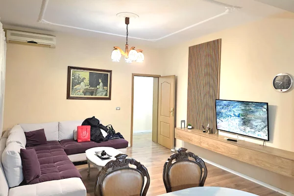 Kat Vile 3+1 Me Qera Ish Fusha Aviacionit (ID RV020) Tirane