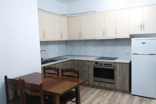 Shtepi me qera Apartament ne Tirane, 1+1, Mobilimi E mobiluar, Pagesa 52,000  Leke.